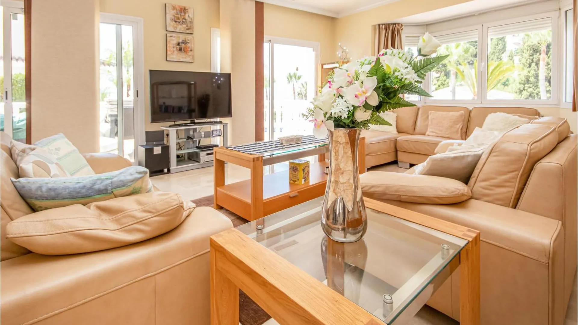 Cozy Home In Riviera Del Sol With Kitchen
